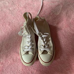 *sold*Converse